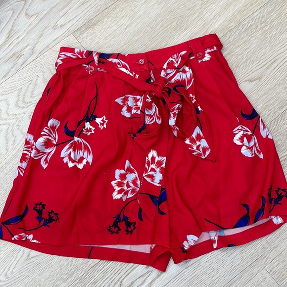 Yumi Kim Moni Floral Shorts - Picture 2 of 7